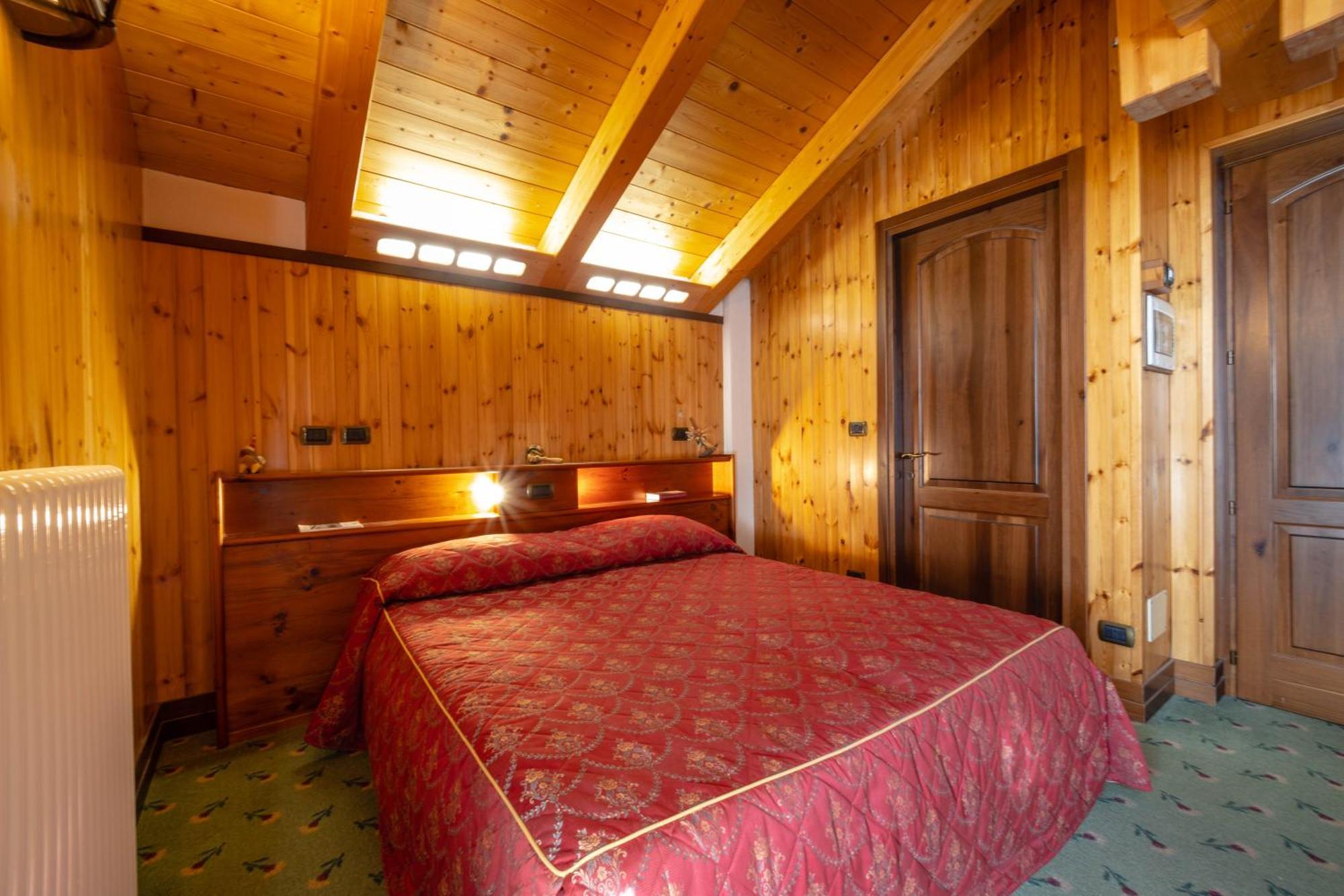 Hotel Bouton D'Or - Cogne Luaran gambar