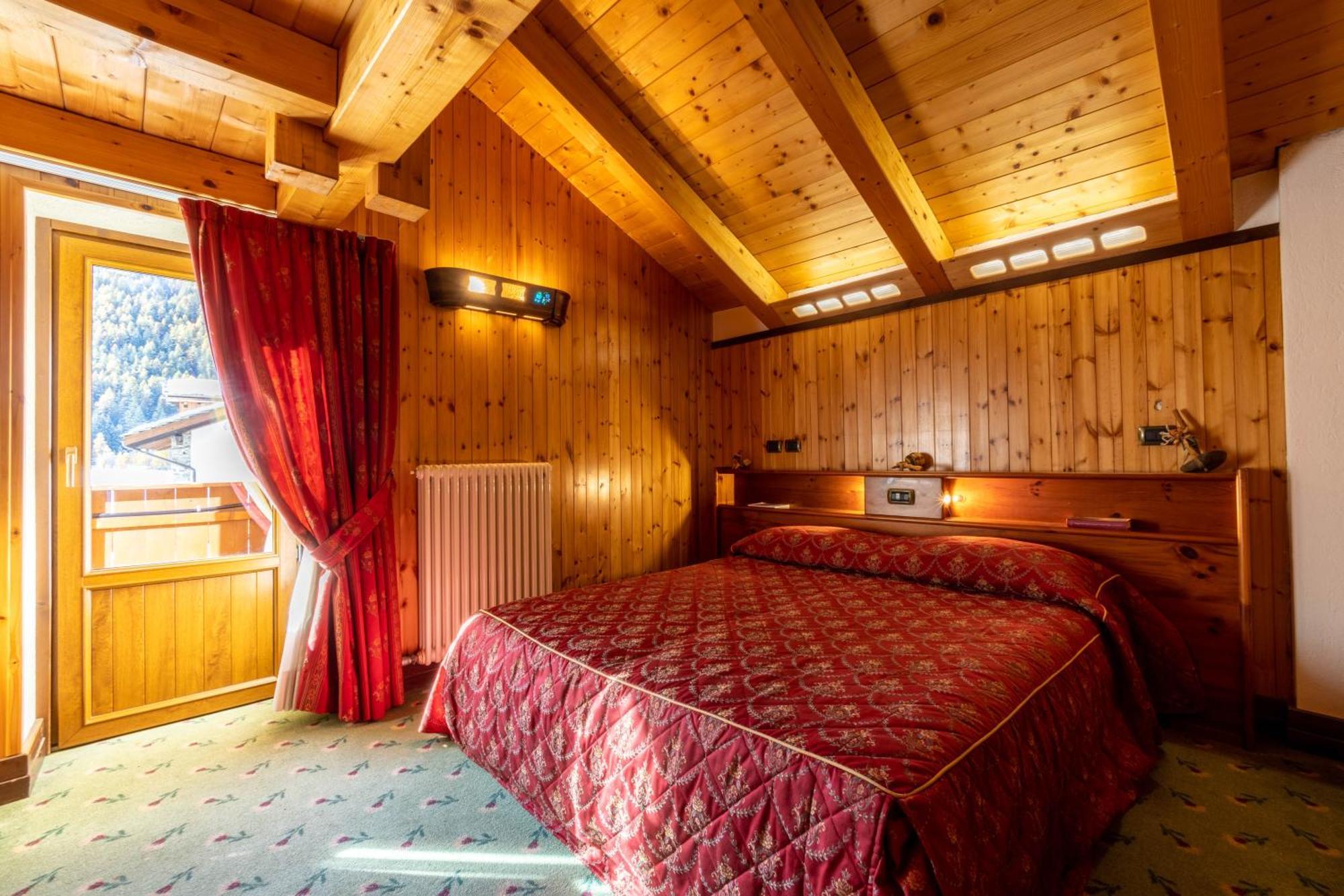 Hotel Bouton D'Or - Cogne Luaran gambar