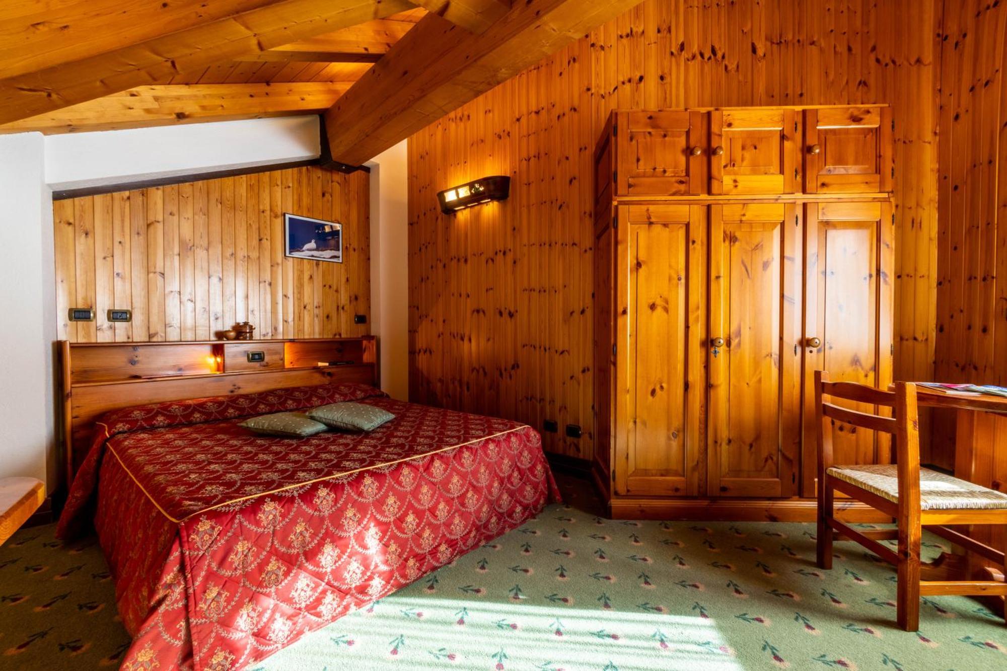 Hotel Bouton D'Or - Cogne Luaran gambar